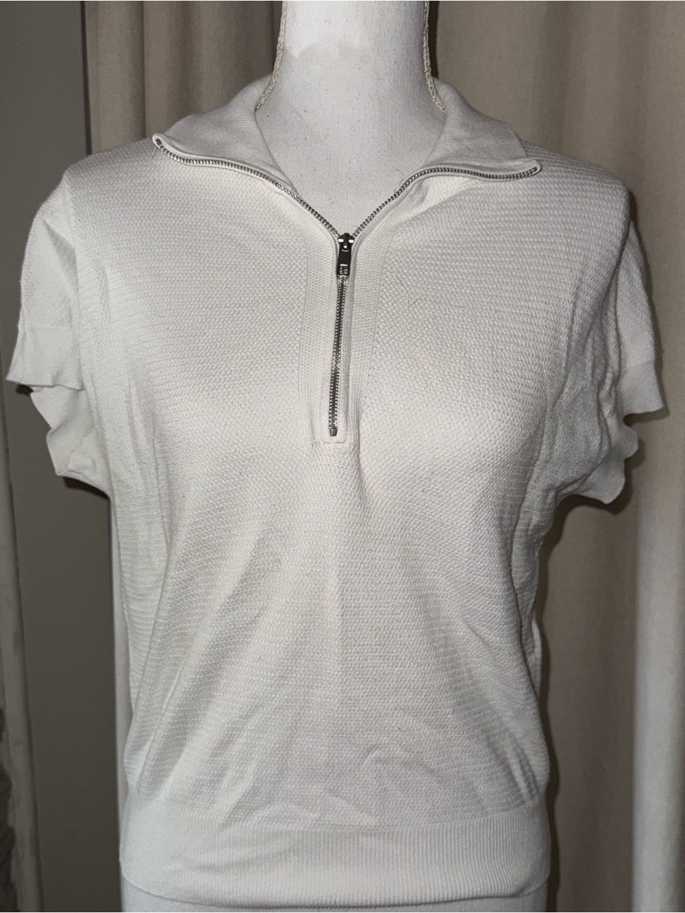 Women’s Zip-Neck Short Sleeve Knit Top - White